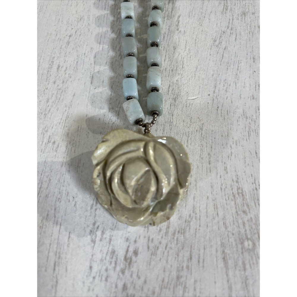 Resin Beige Rose Light Blue Beaded‎ Statement Piece Boho Necklace Adult - Picture 4 of 5